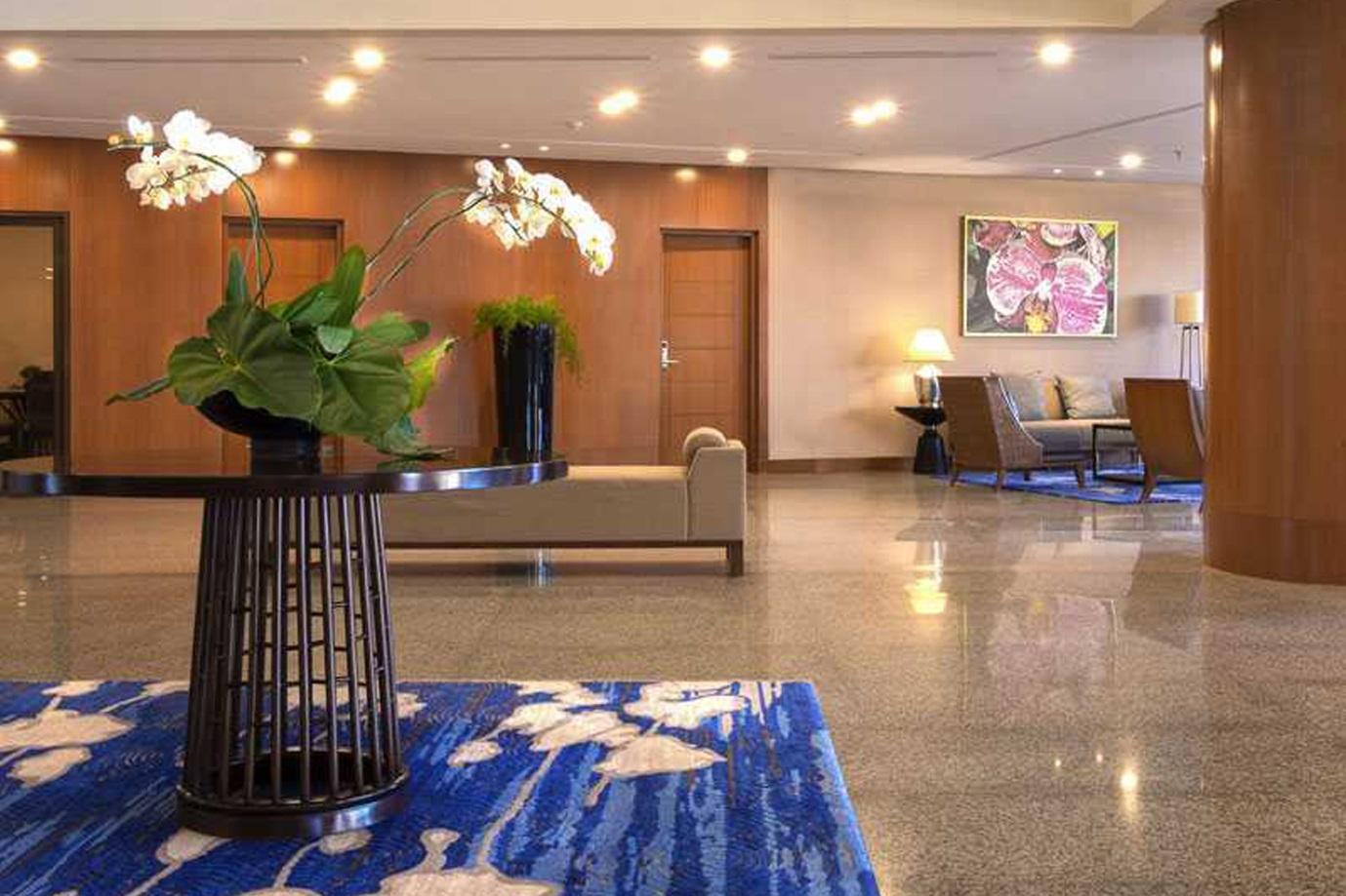 Cara Memilih Tanaman untuk Lobby Hotel: Panduan Praktis untuk Manajemen Properti