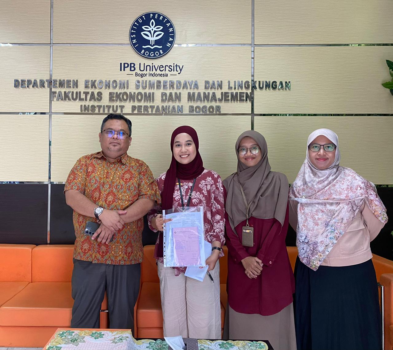 Departemen Ekonomi Sumberdaya Lingkungan IPB University